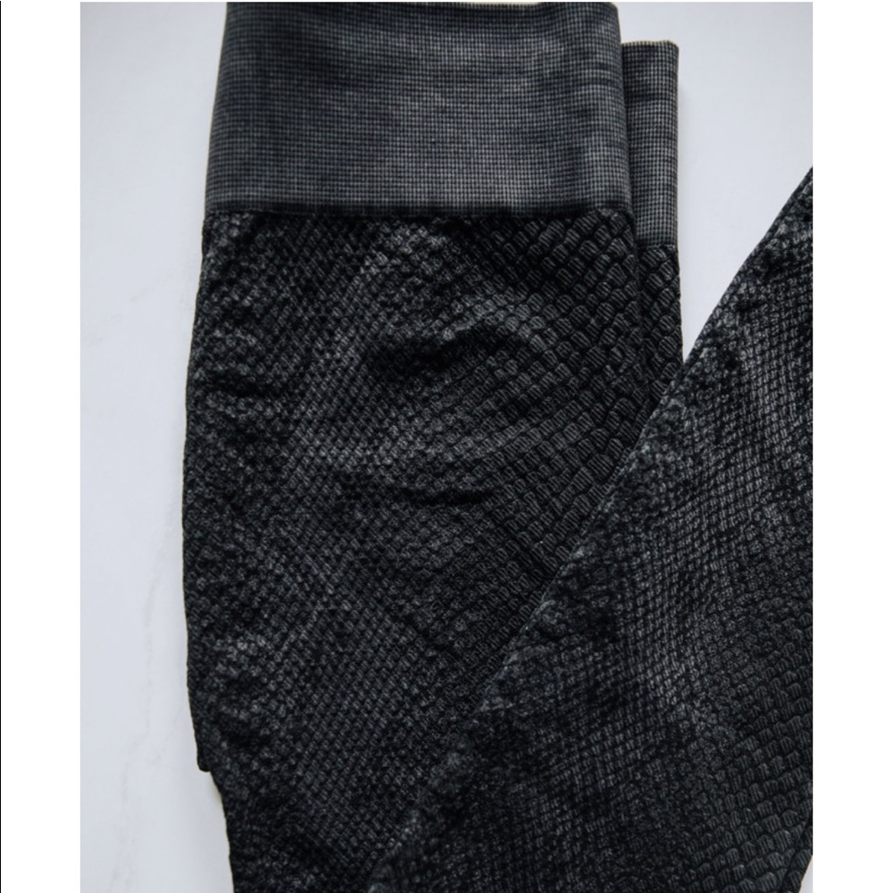 PYTHON PRINT LEGGINGS - Picture 2 of 3
